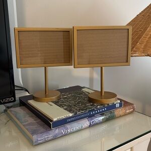 Set of 2, gold 4x6 frames, great condition.